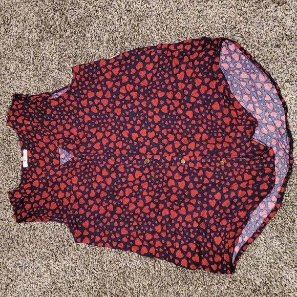 2/$8 Maurice's Heart Blouse - Picture 1 of 5